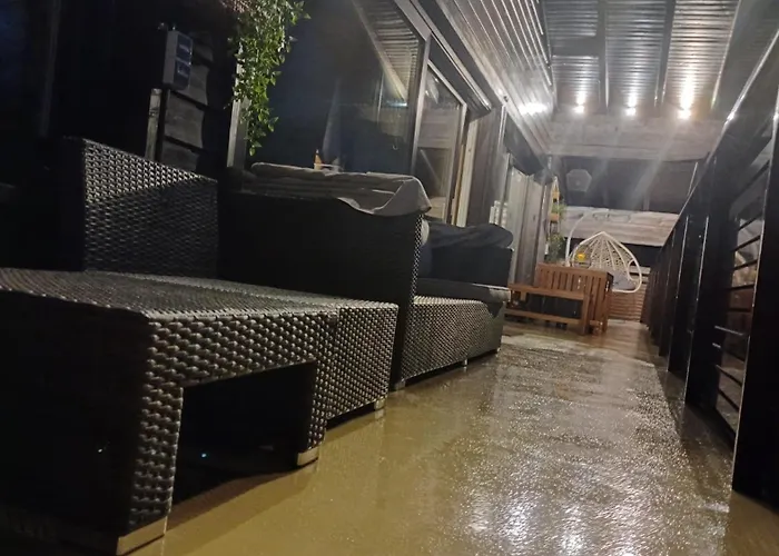 Panorama Apartment *